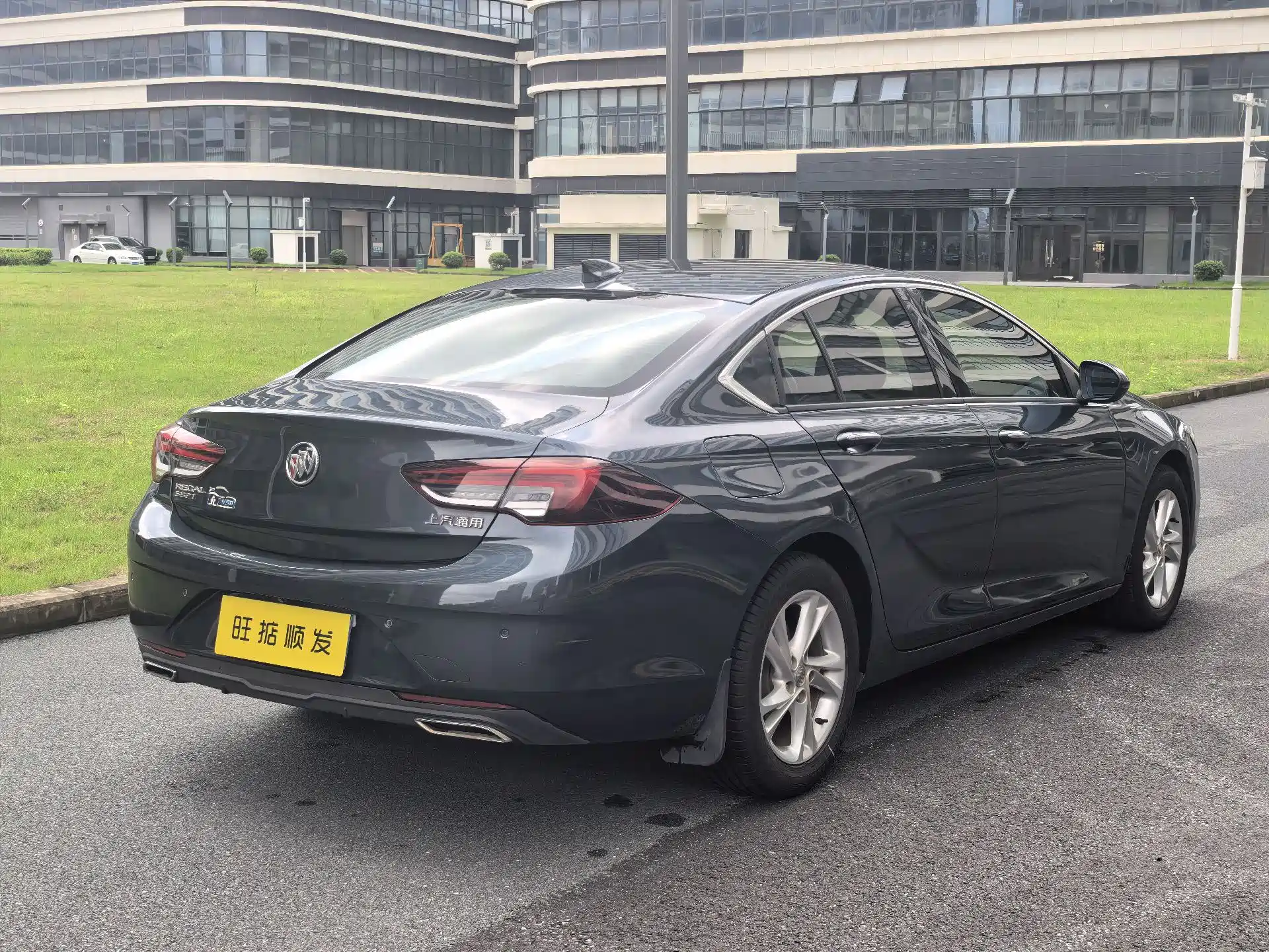Фото 32 - Buick Regal