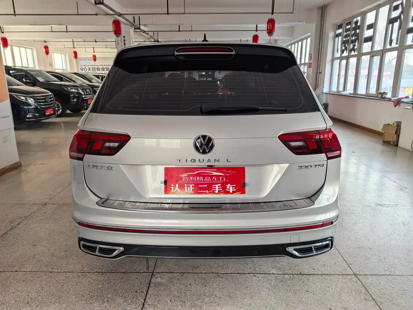 Volkswagen Tiguan L 2024 Outstanding 330TSI Auto 2WD R-Line Dragon Glory Edition фото 5