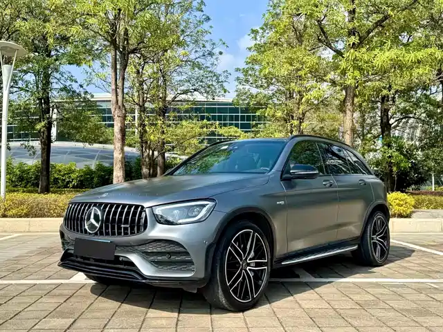 MERCEDES-BENZ GLC AMG