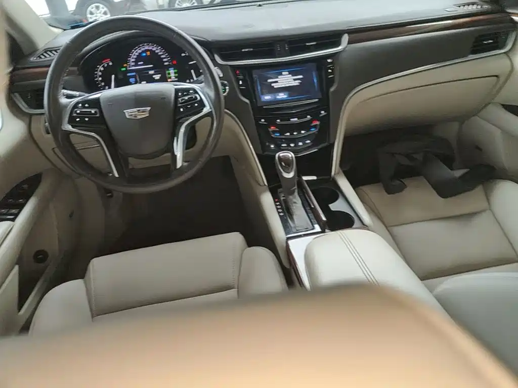 Фото 10 - Cadillac XTS