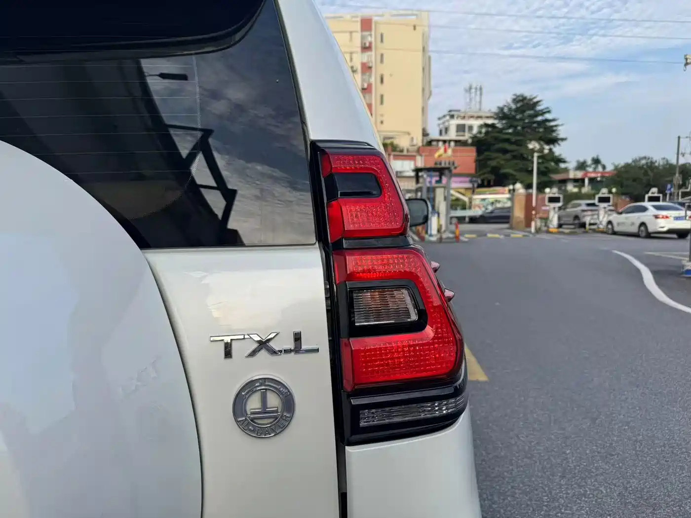 Toyota Prado (Import) 2019 2017 Base Model