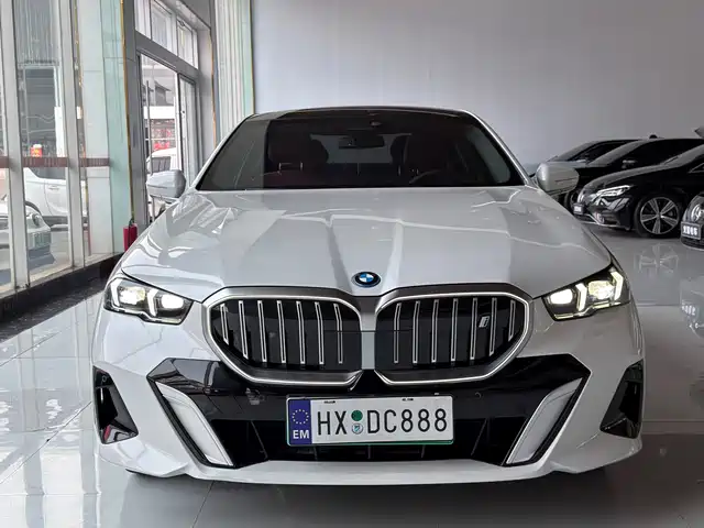  BMW BMW i5 2025 eDrive 35L M Sport Package