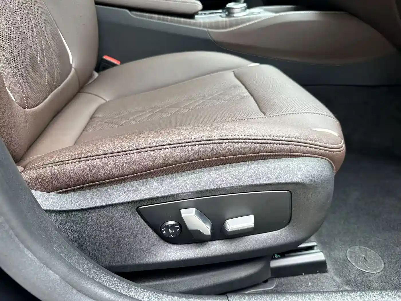 BMW 5 Series, миниатюра 27