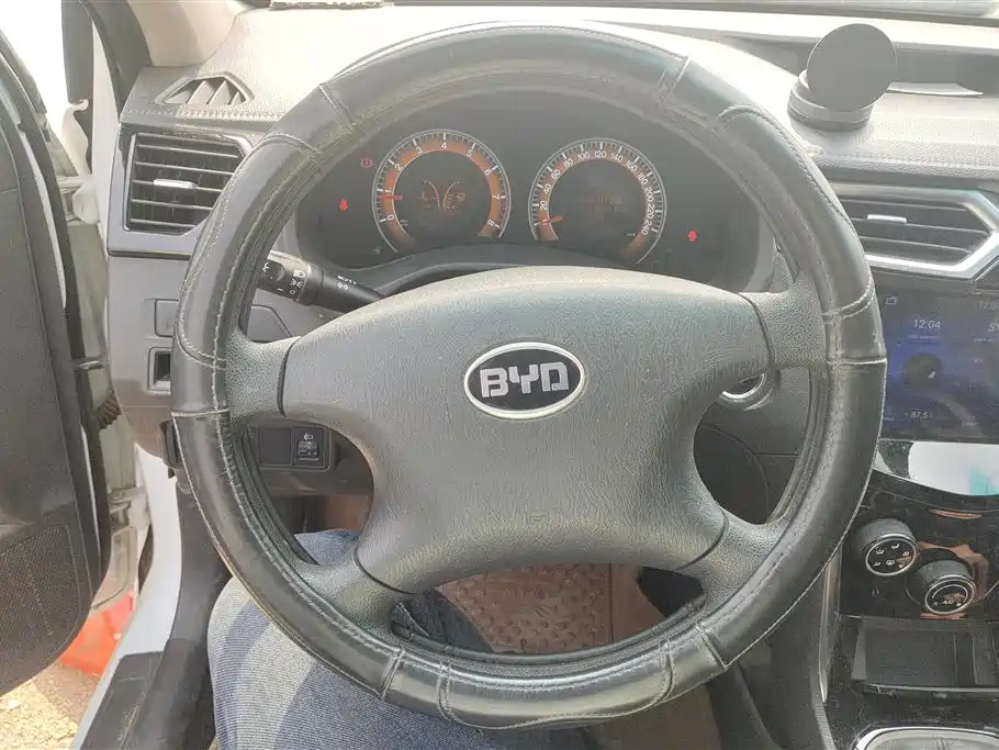 BYD F3