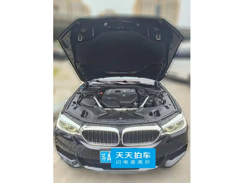 Фото 3 - BMW 5 Series