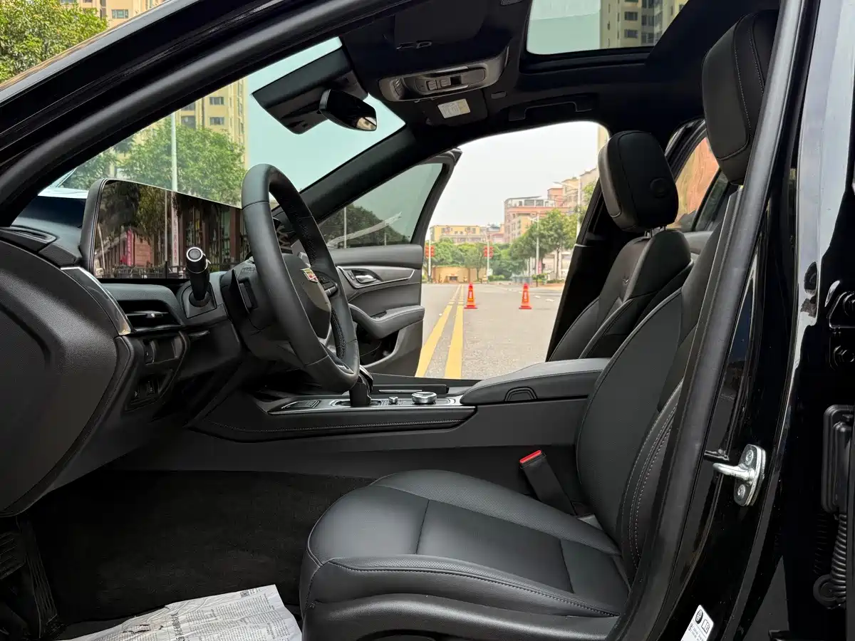 Cadillac CT5 2025 2025 Model 28T Urban Sport Edition