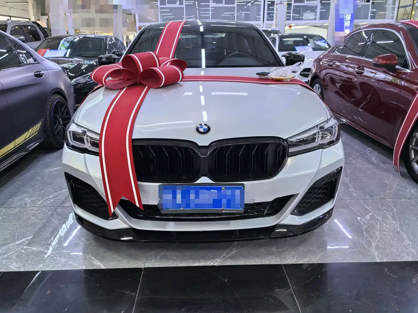 BMW 5 Series 2018 525Li M Sport Package фото 2