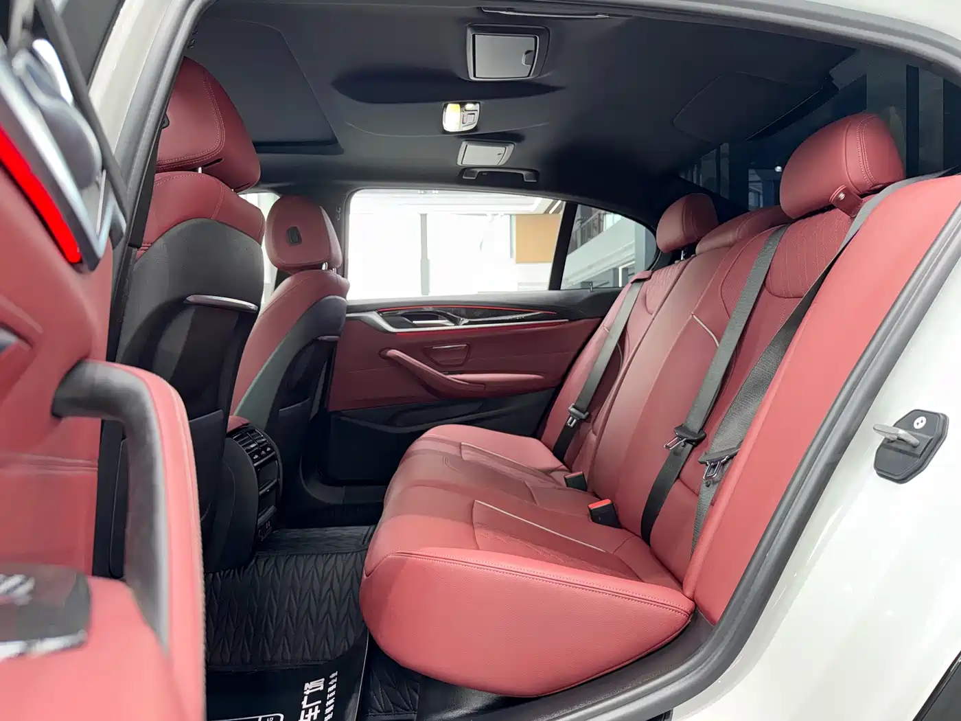 BMW 5 Series 2021 525Li M Sport Package фото 4