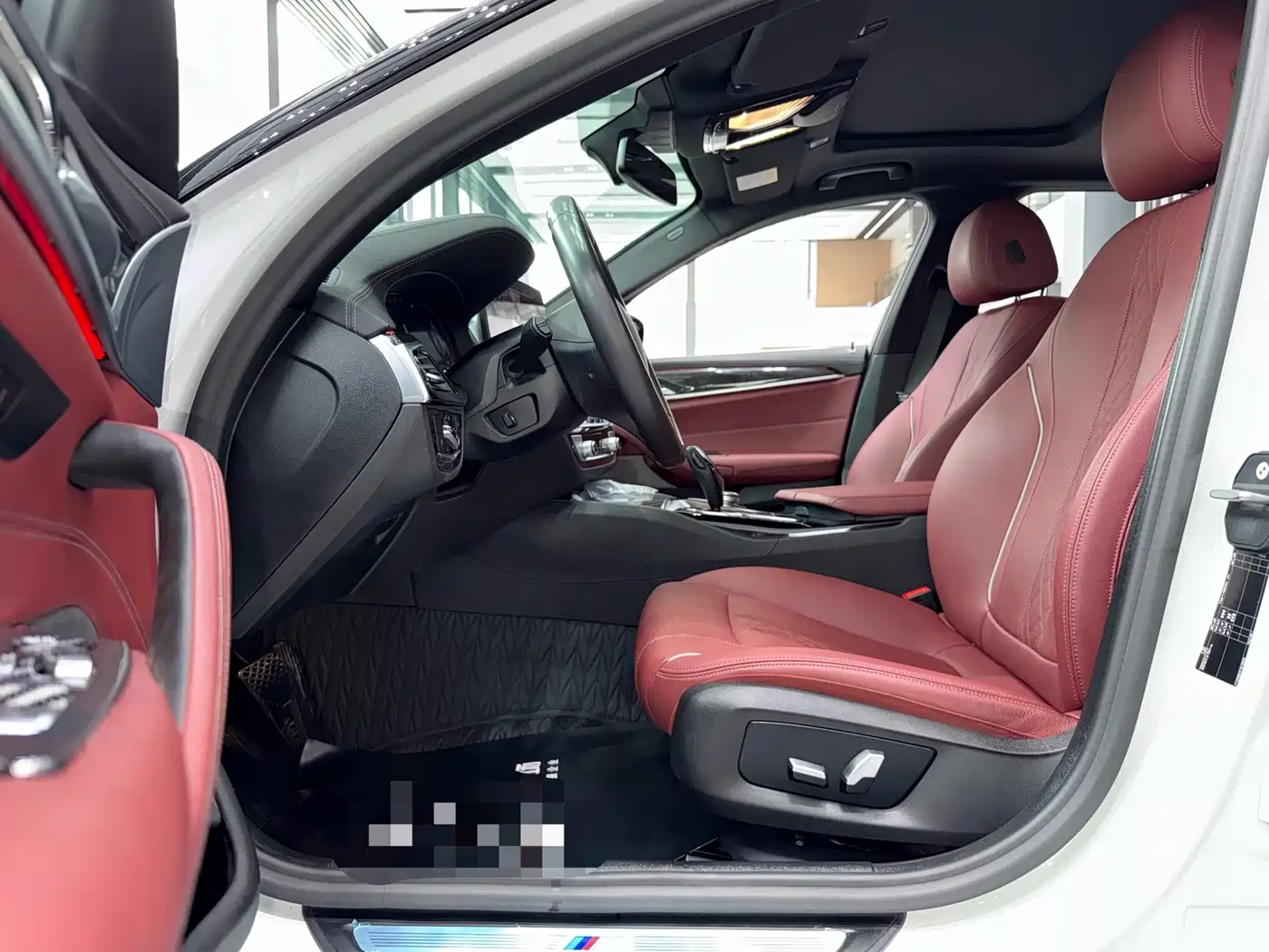 BMW 5 Series 2021 525Li M Sport Package фото 3