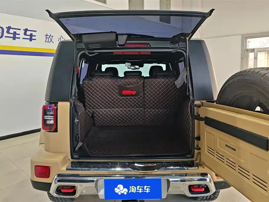 BAIC ORV Beijing Offroad BJ40 2019 2.3T Auto 4WD Hanta Champion Edition China VI фото 4