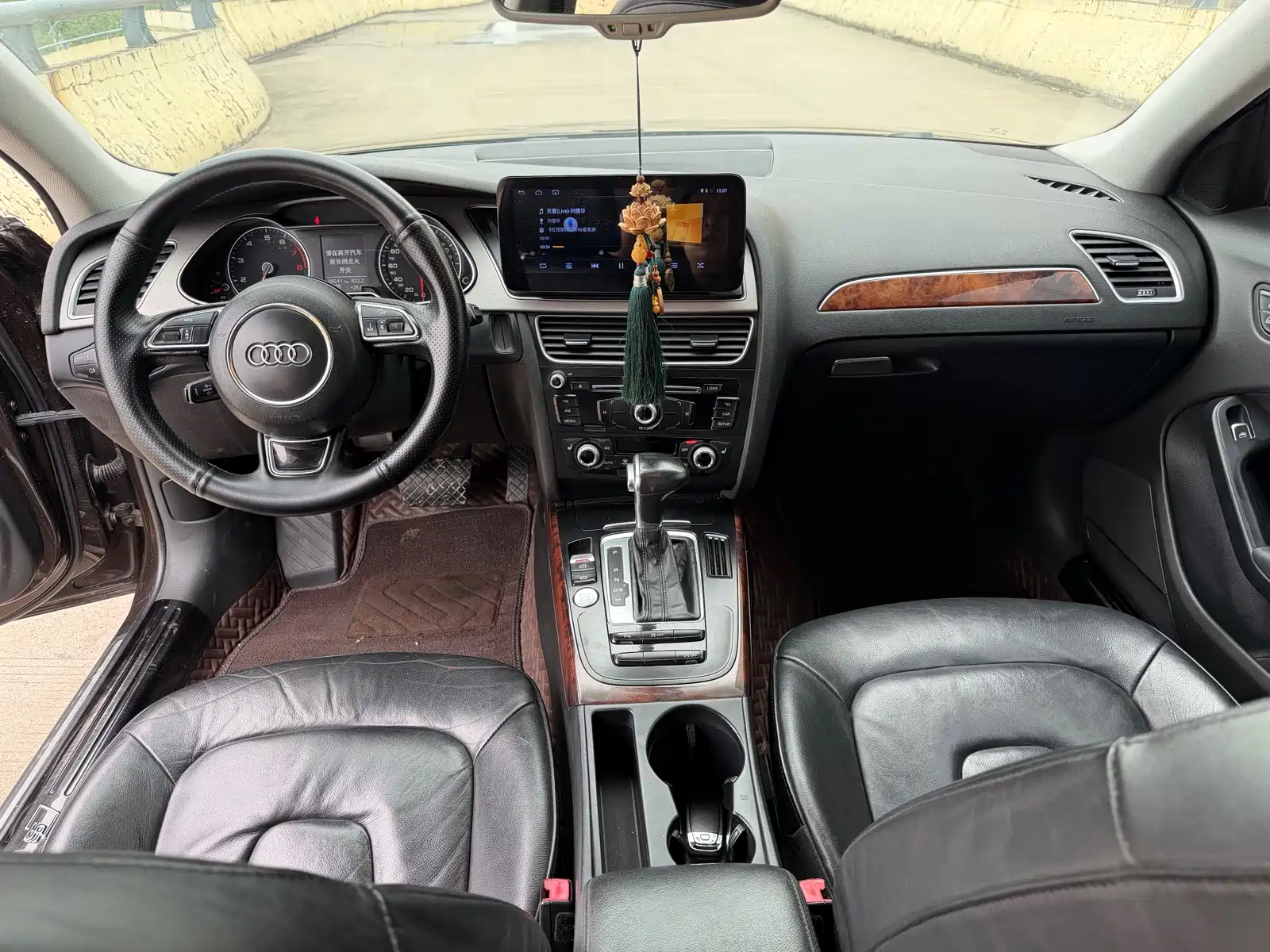 Photo 6 - Audi A4L