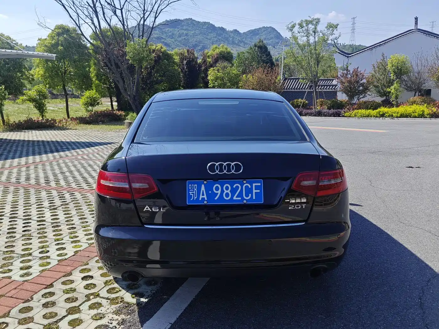 Audi A6L 2011 2.0 TFSI Automatic Comfort фото 10