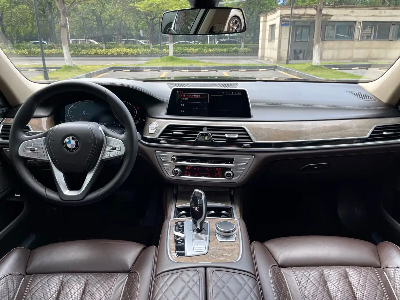 BMW 7 Series 2021 2021 Model 740Li Leading Luxury Package