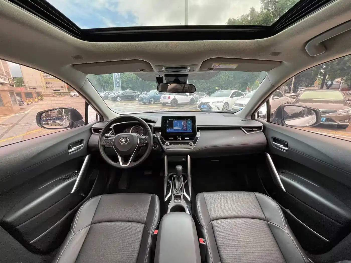 Toyota Frontlander 2022 2022 2.0L CVT Luxury PLUS Edition