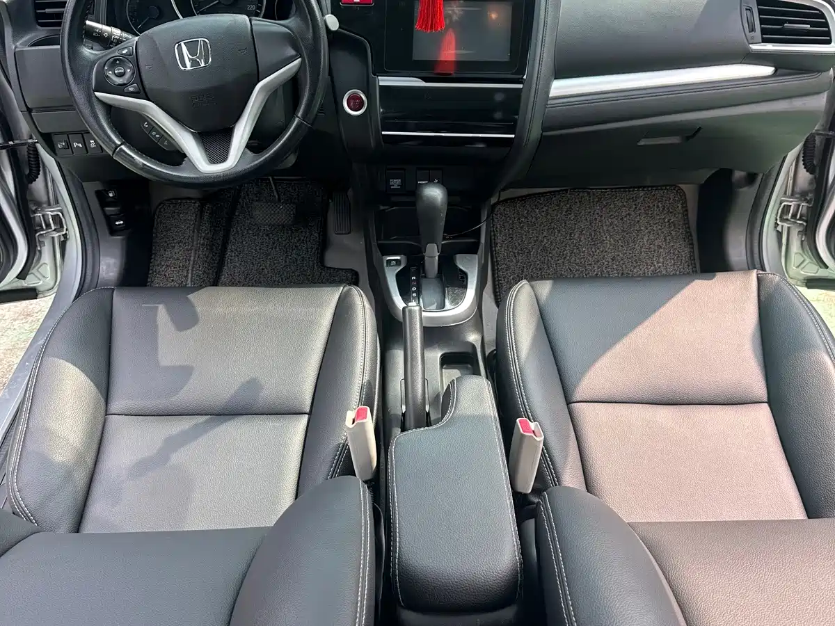 Photo 15 - Honda Fit