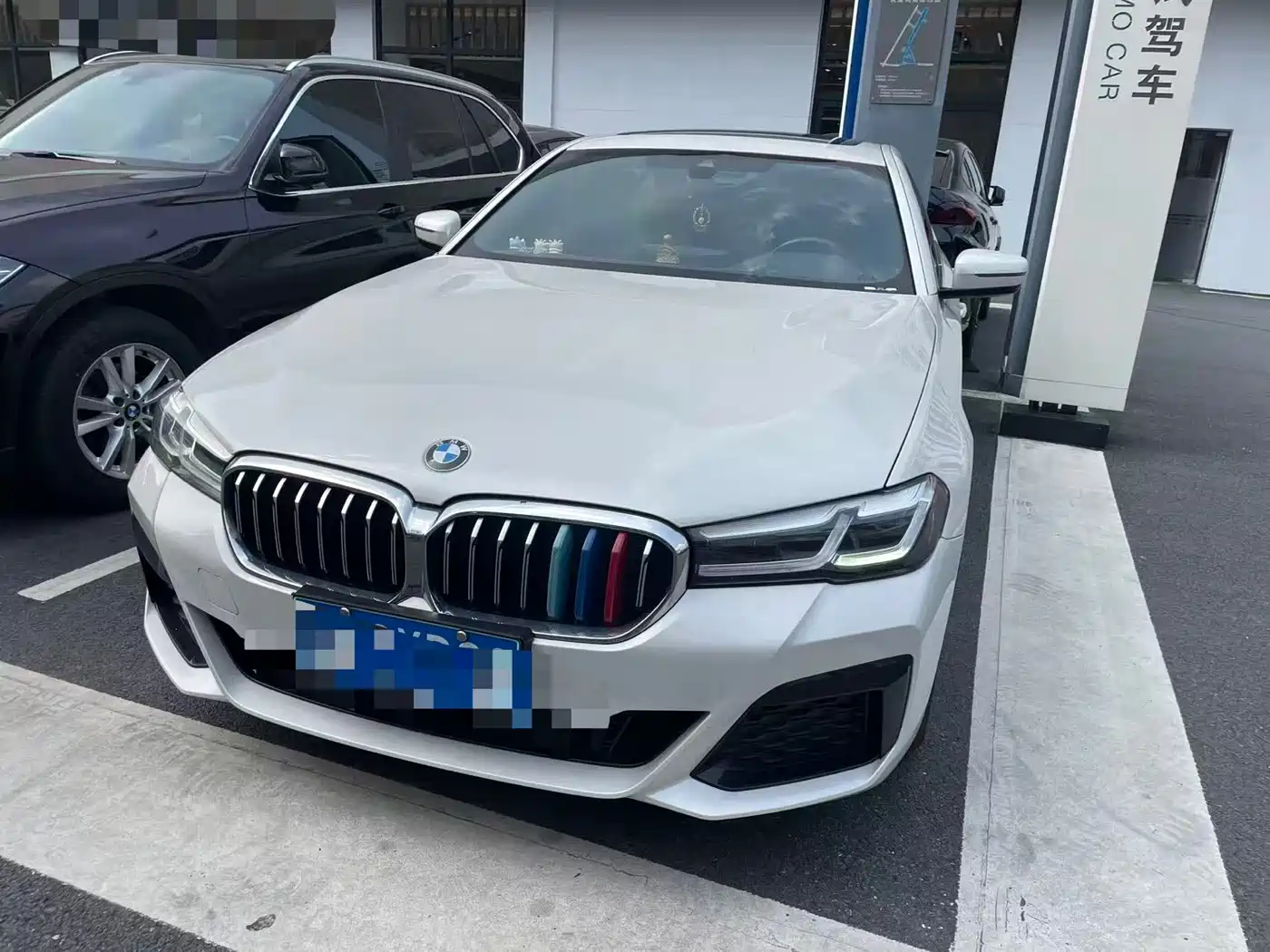 BMW 5 Series 2022 Facelift 525Li Luxury Package
