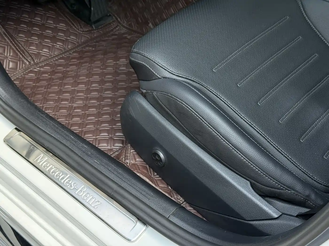 Mercedes-Benz C-Class 2023 Facelift C 260 L Sport Edition фото 23