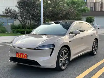 Luxeed R7