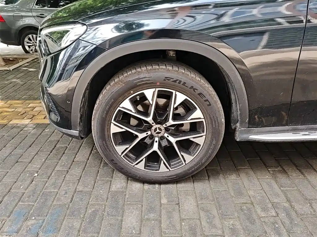 Mercedes-Benz GLC 2023 GLC 260 L 4MATIC Dynamic 7-Seater фото 23