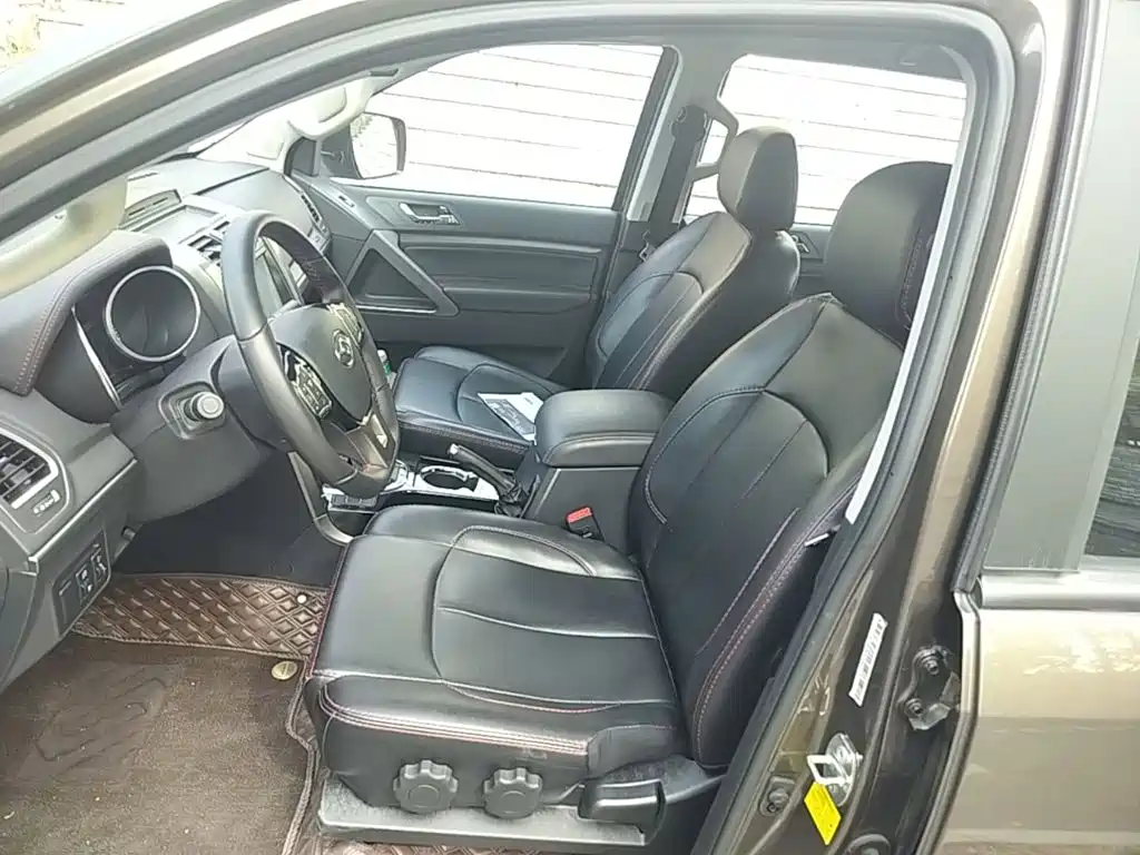 Huanghai Weilong 2020 2019 2.4T Gasoline Automatic 2WD Sport 4K22D4T