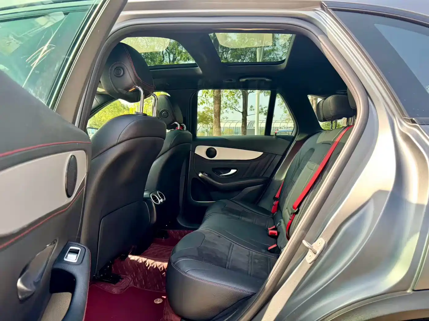 MERCEDES-BENZ GLC AMG