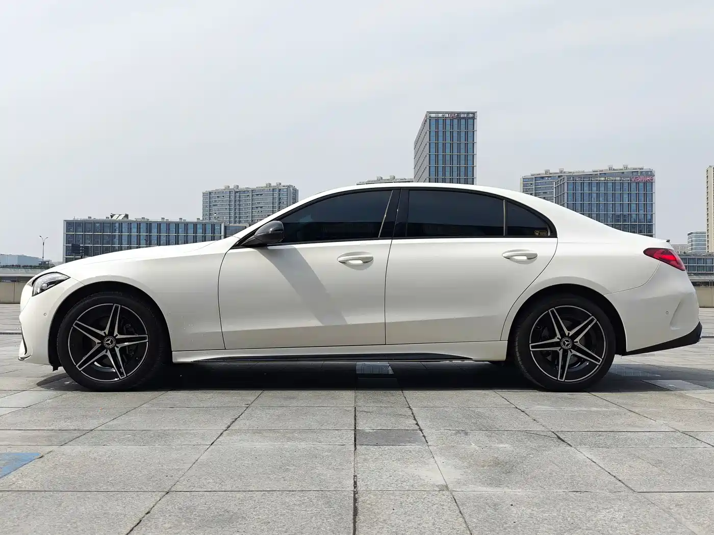 Mercedes-Benz C-Class 2023 Facelift II C 260 L Night Edition фото 7