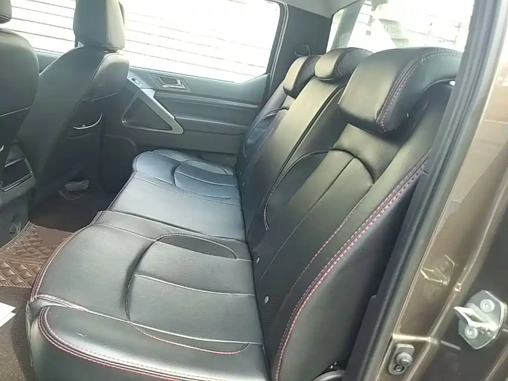 Huanghai Weilong 2020 2019 2.4T Gasoline Automatic 2WD Sport 4K22D4T