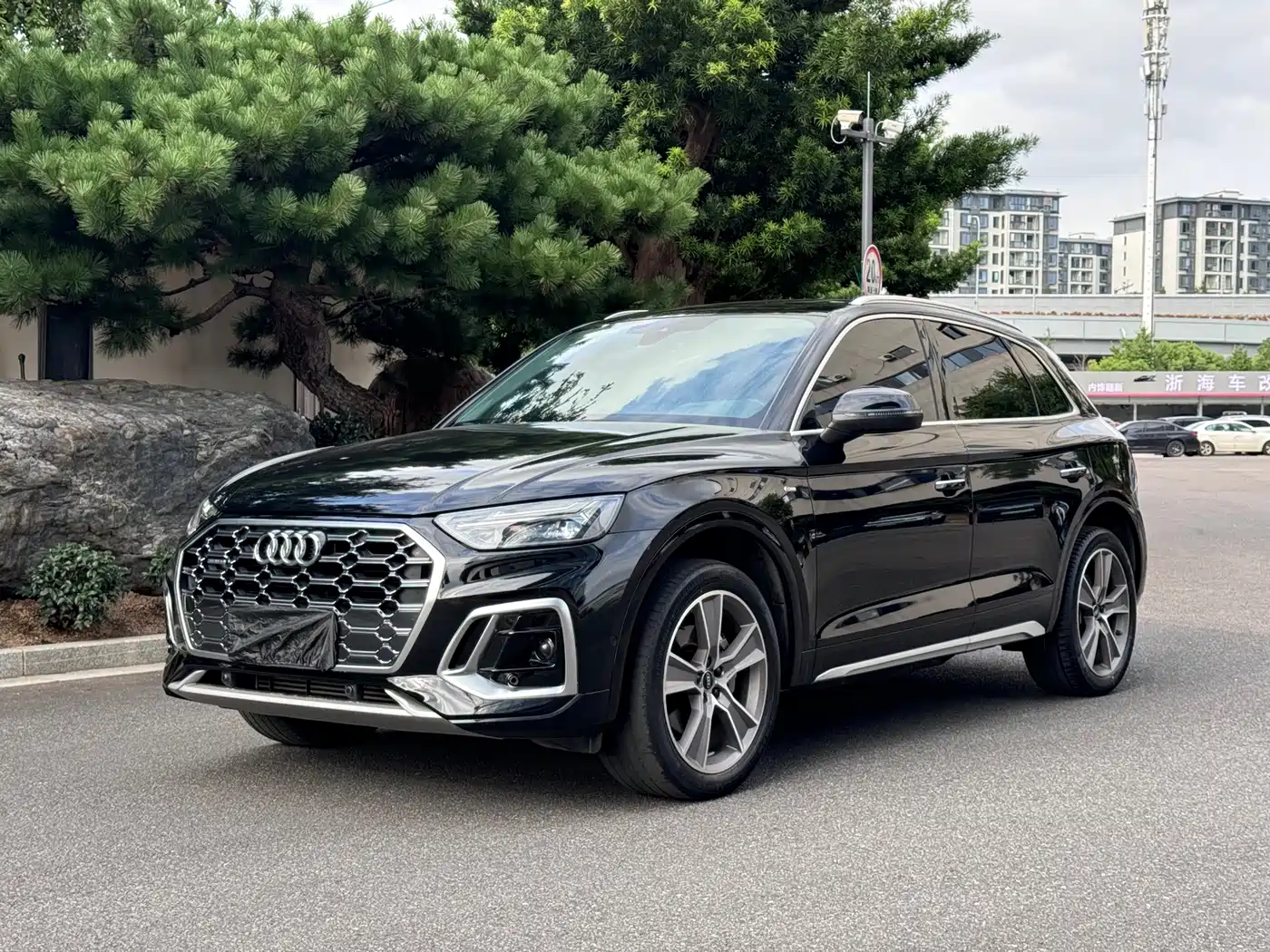 Photo 1 - Audi Q5L