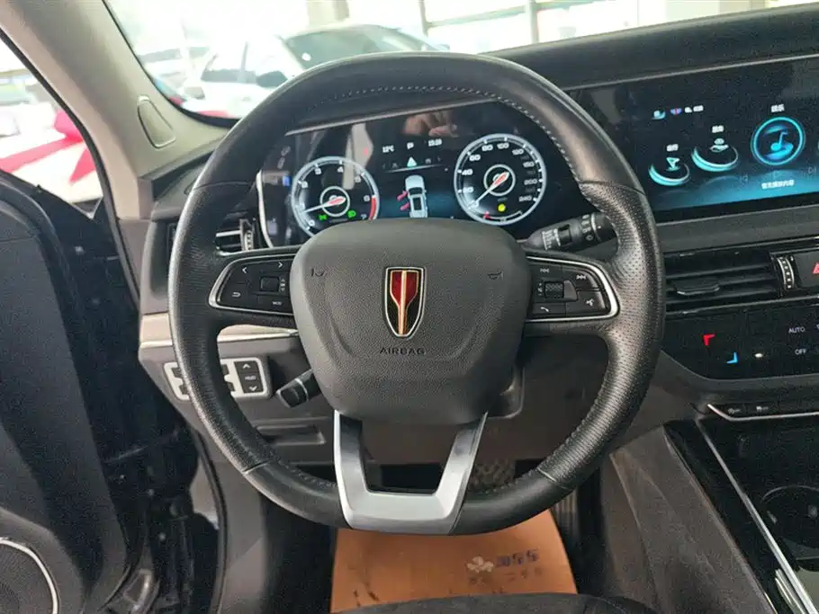 Hongqi HS5 2022 Facelift 2.0T Smart Flag Enjoyment Edition фото 15