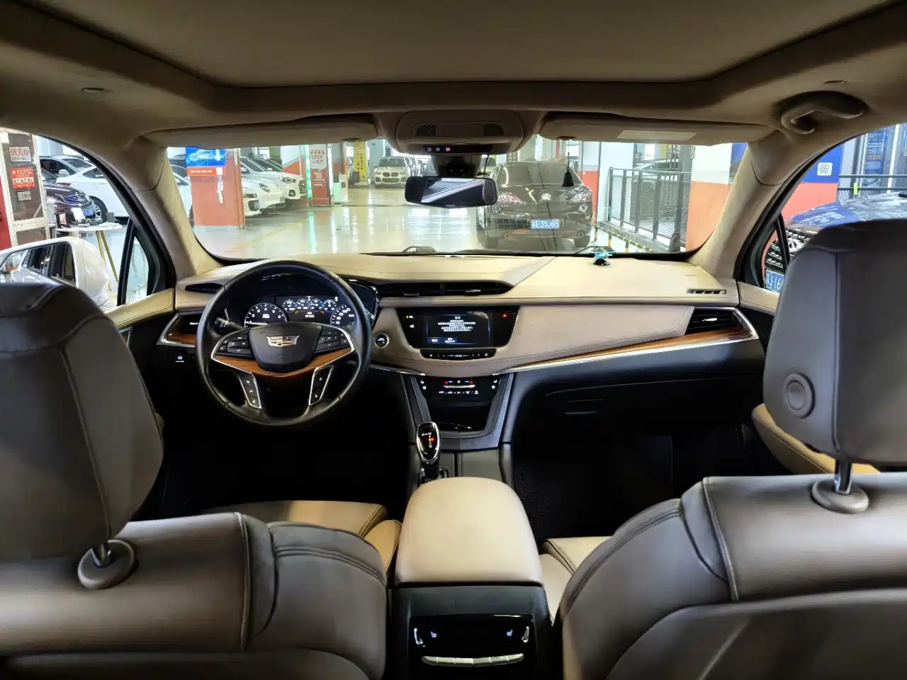صورة 5 - Cadillac XT5