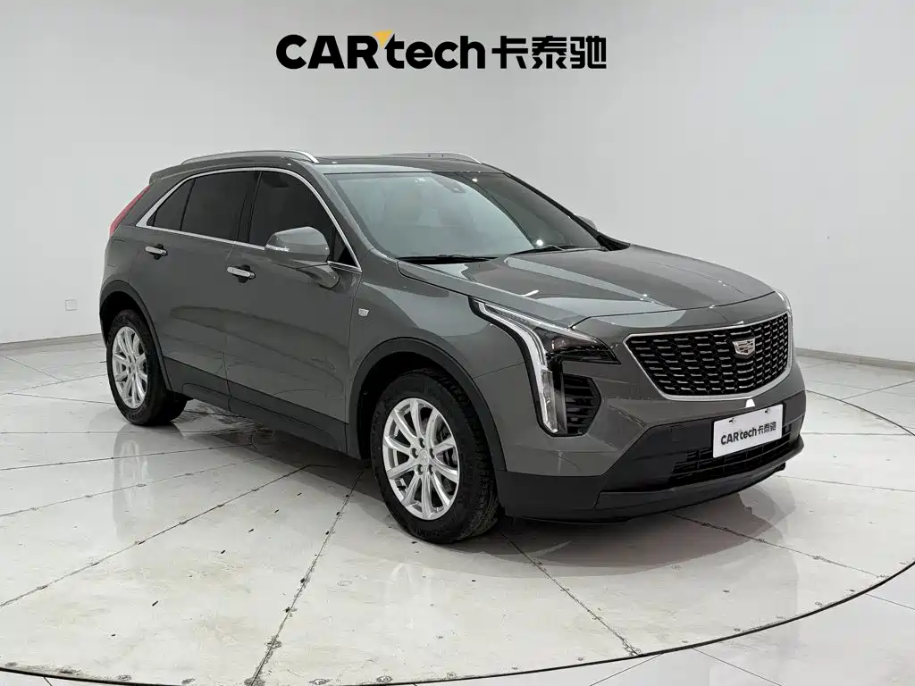 Photo 2 - Cadillac XT4