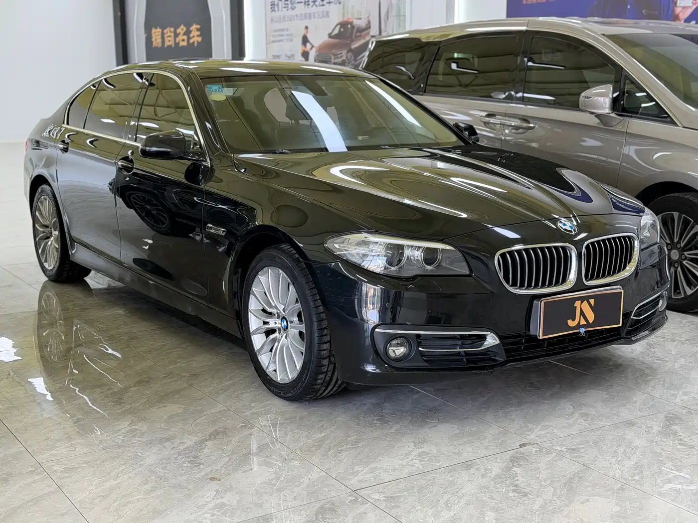 BMW 5 Series 2014 525Li Luxury Design Package фото 2