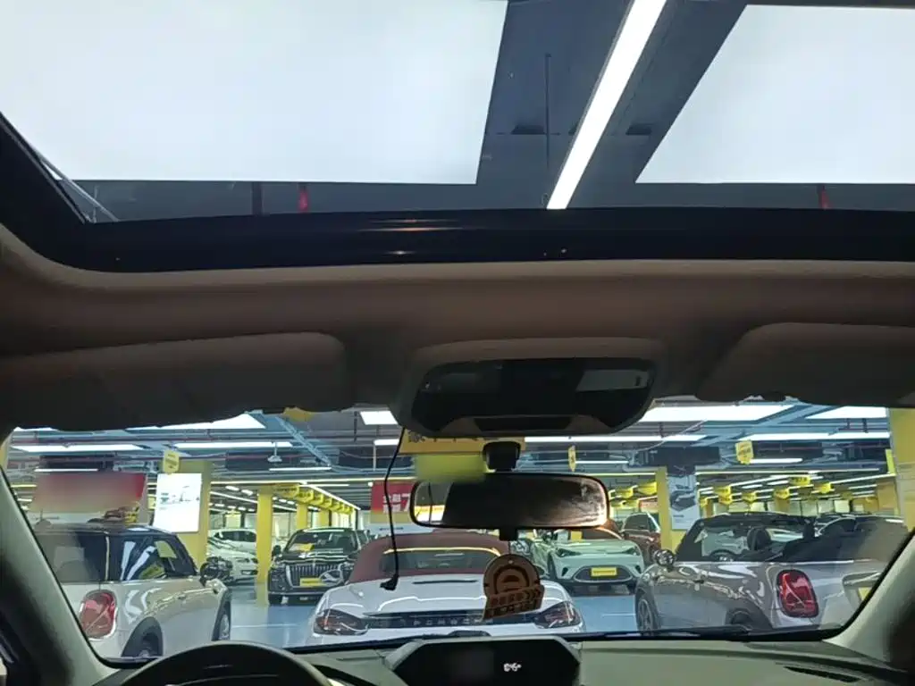 Photo 18 - Subaru XV