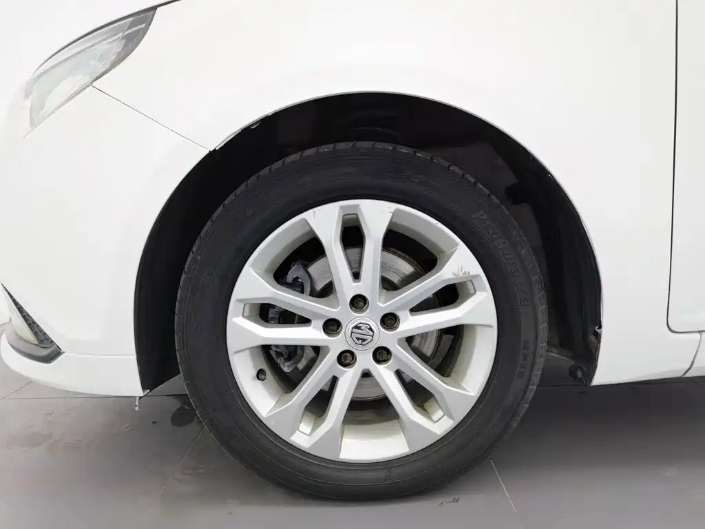 MG MG5 2013 2012 1.5L Automatic Luxury Edition
