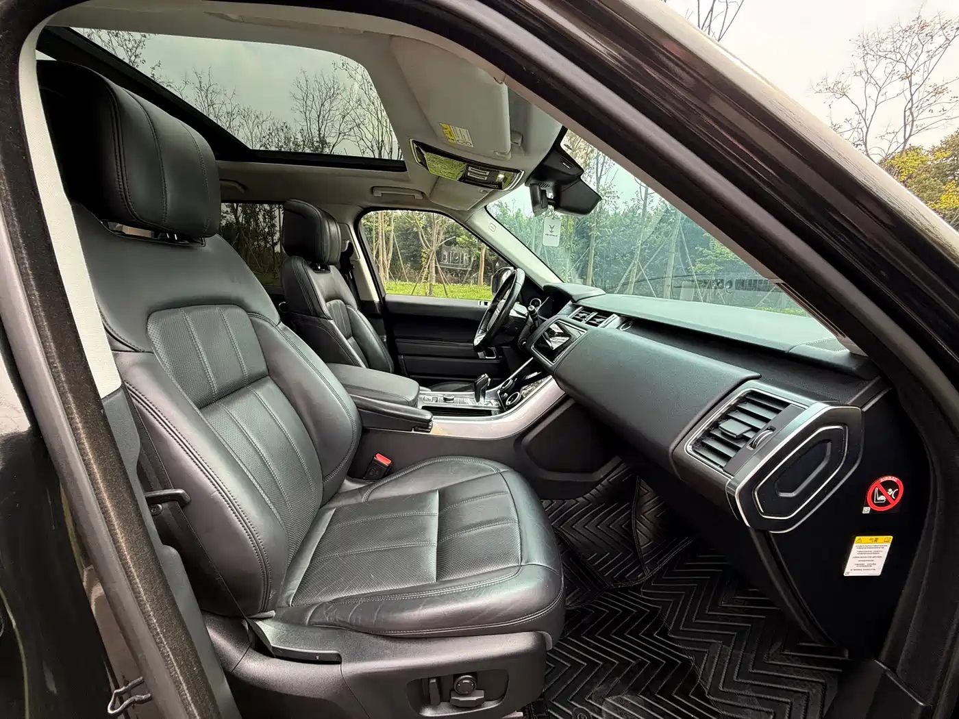 Land Rover Range Rover Sport 2019 3.0 SC V6 Special Edition фото 7