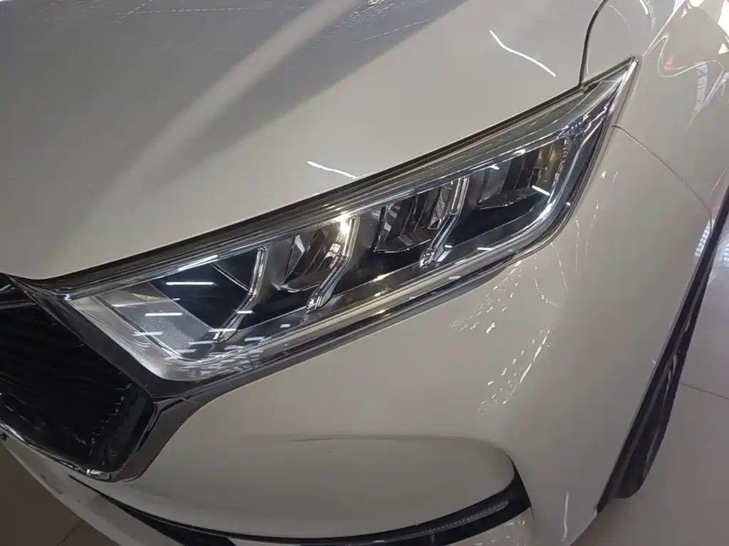 صورة 24 - Changan Oshan X7