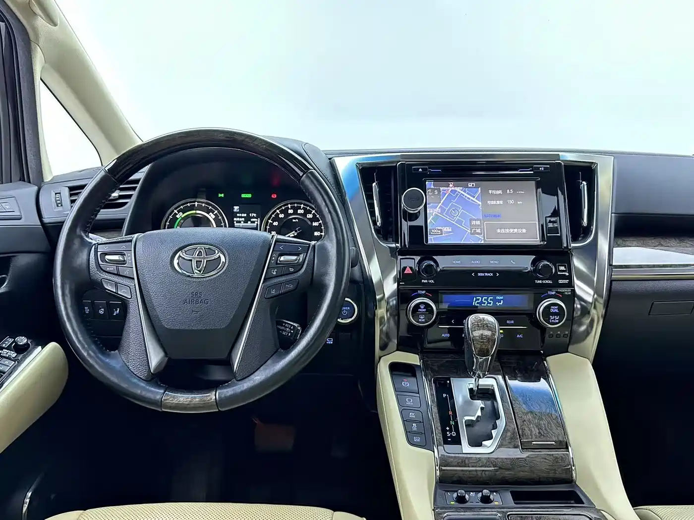 Toyota Vellfire 2019 Hybrid 2.5L HV Premium Edition фото 9