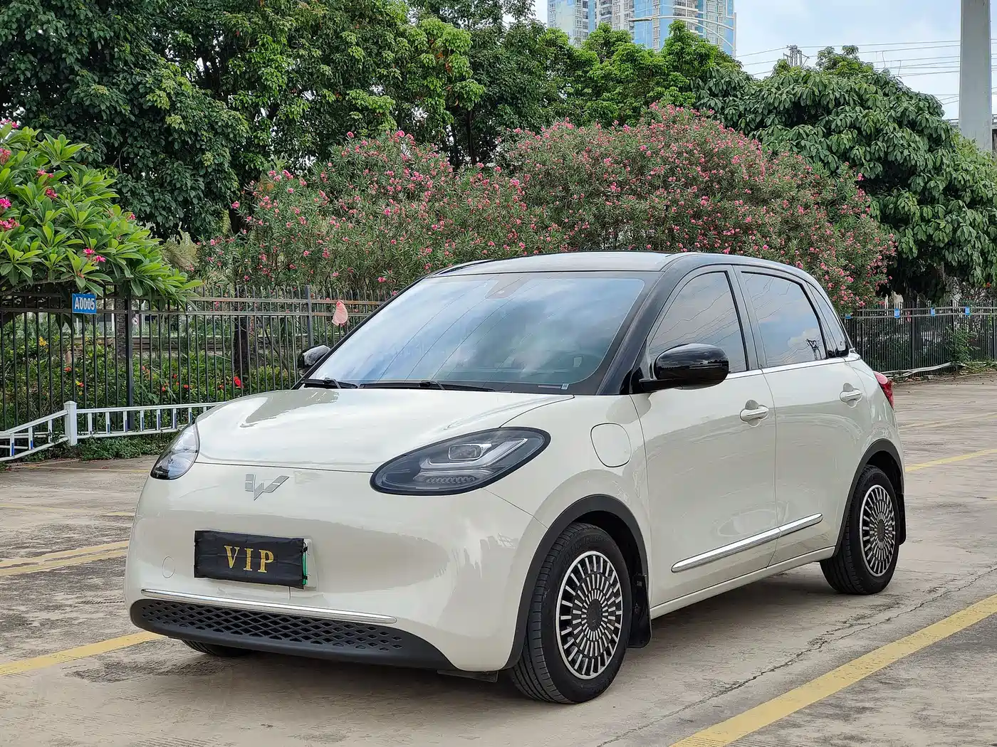 Wuling Motors Wuling Bingo 2023 333km Smart Connectivity Edition