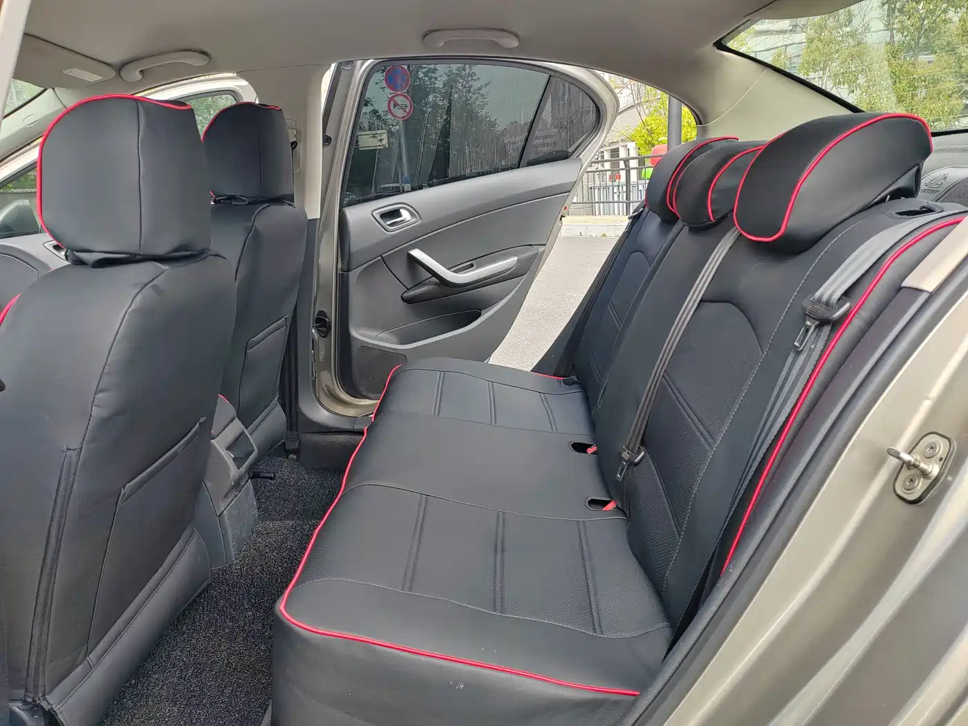 Peugeot 408 2011 1.6L Automatic Comfort Edition фото 11