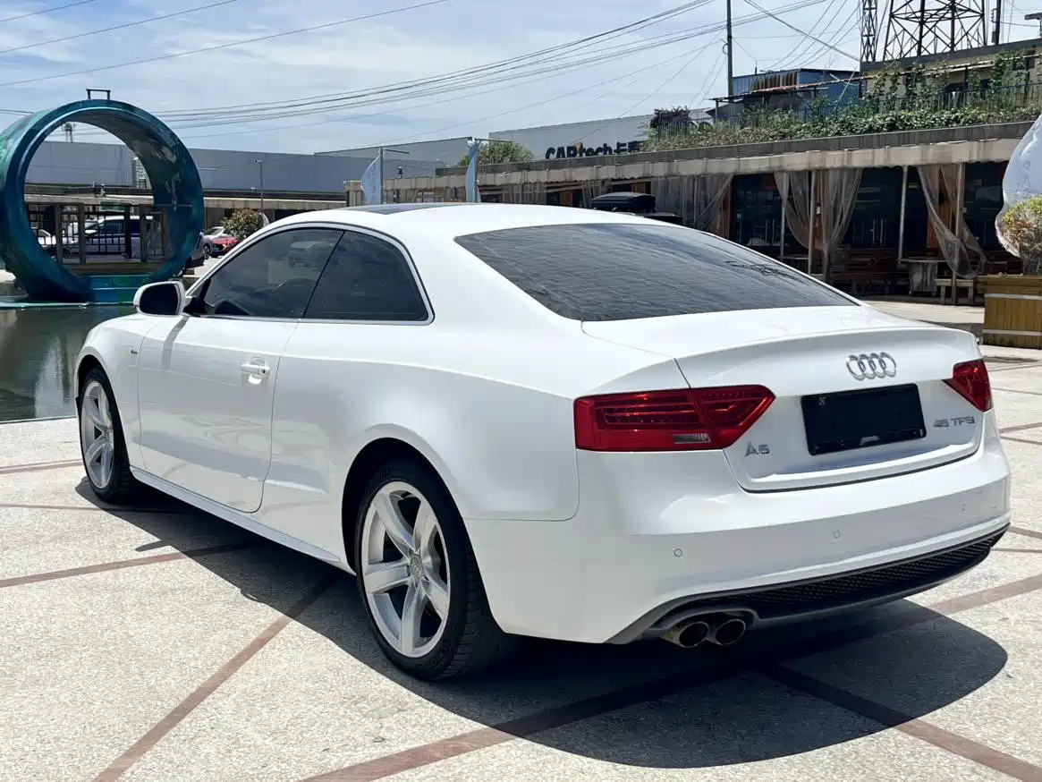 Photo 14 - Audi A5 (Import)