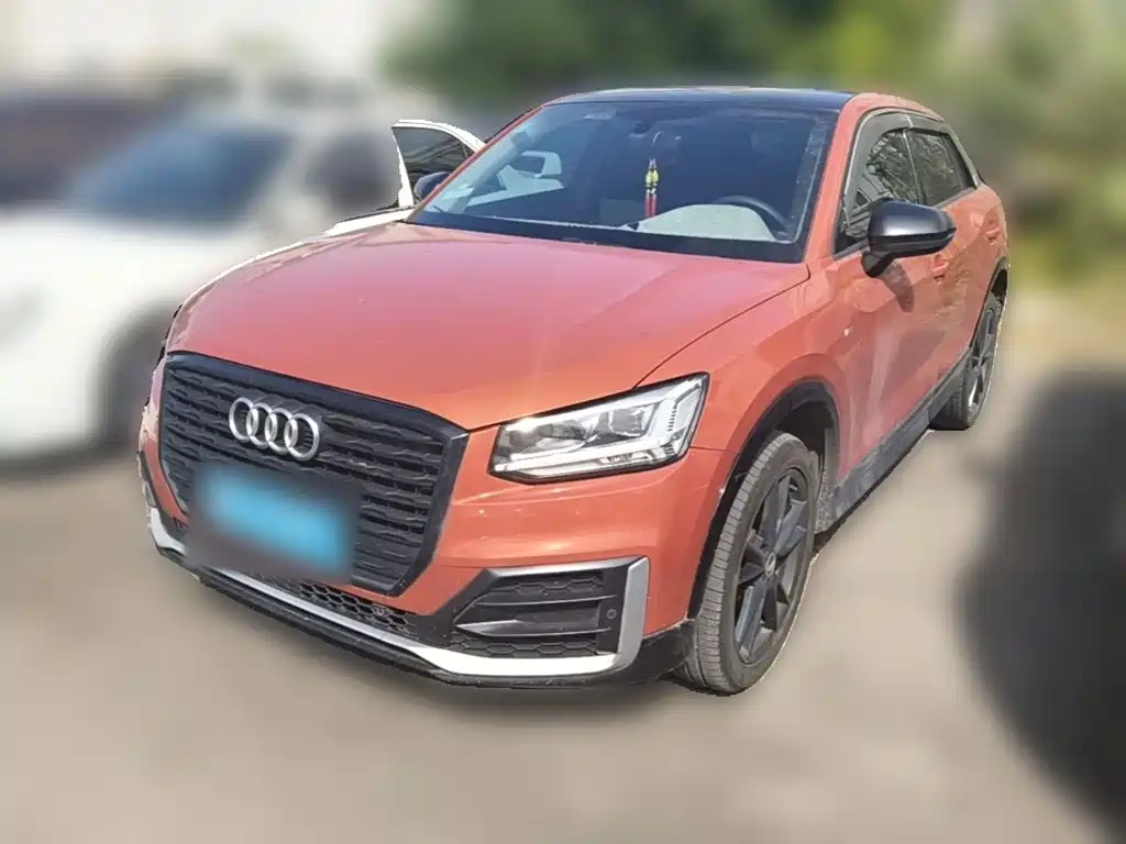 Photo 1 - Audi Q2L