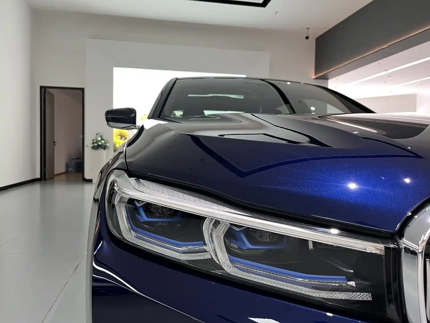 BMW 7-SERIES