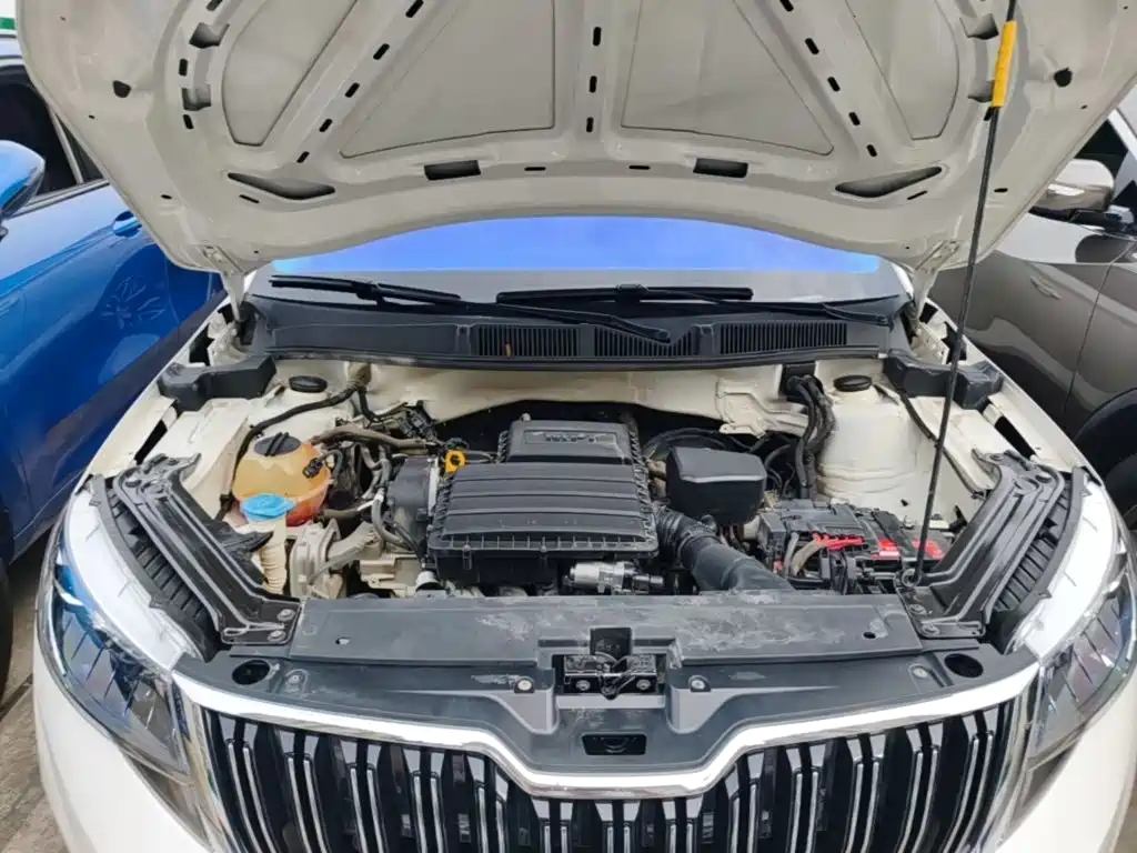 SKODA KOMICK