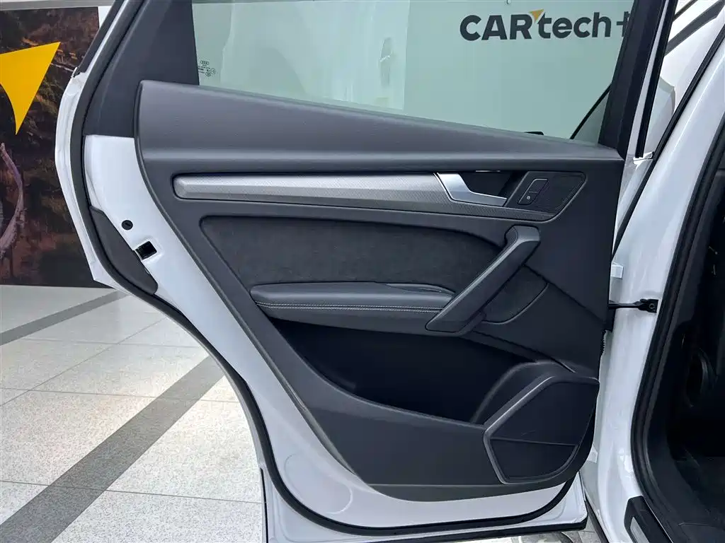 Audi Q5L Sportback 2022 40 TFSI Luxury фото 29