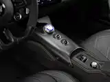 Photo 17 - Maserati MC20