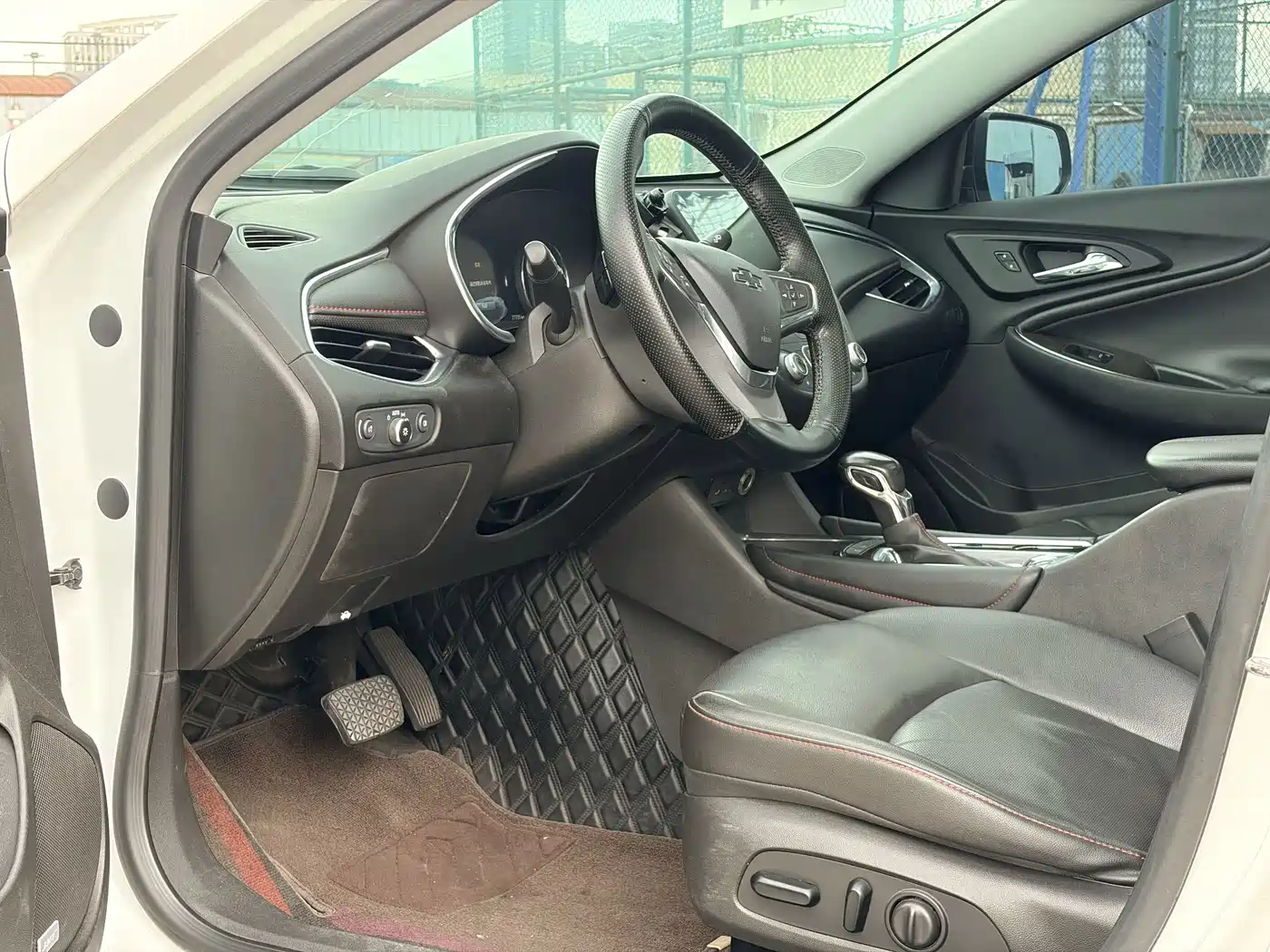 Фото 7 - Chevrolet Malibu XL