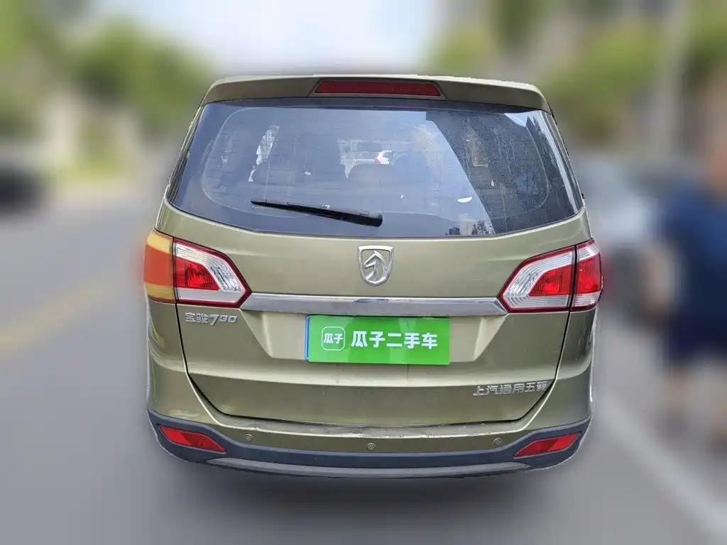 Baojun 730 2015 2014 1.5L Manual Comfort 7-seater