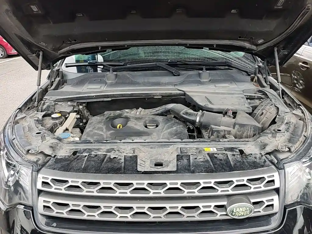 Land Rover Discovery Sport (Import) 2016 2015 2.0T SE