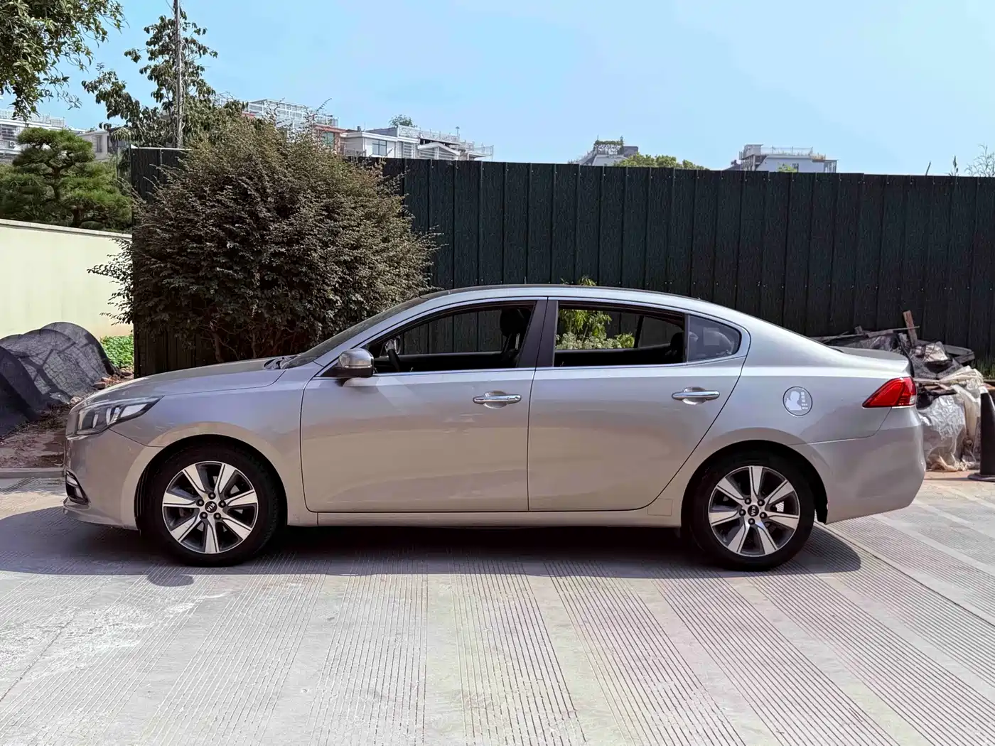 Kia K4 2016 2017 1.6T Automatic T-DLX Turbo