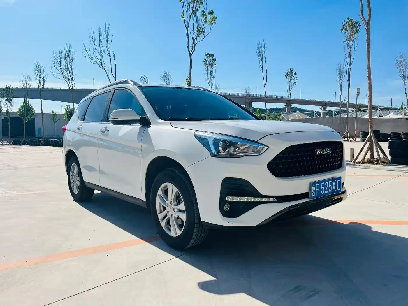 Фото 2 - Haval M6